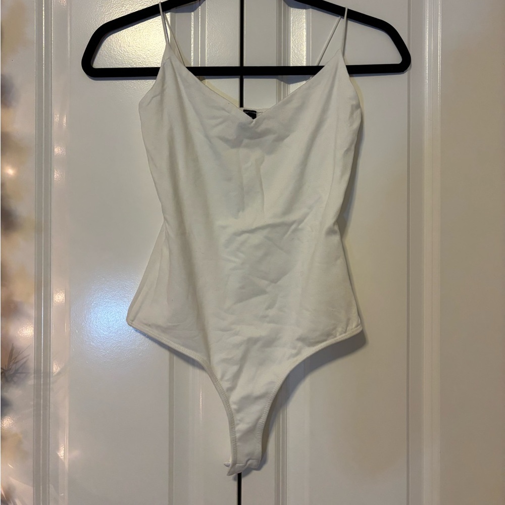 Woman’s Windsor white v-neck bodysuit